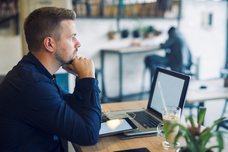 img Termination of self-employed workers filing with the accident insurance company